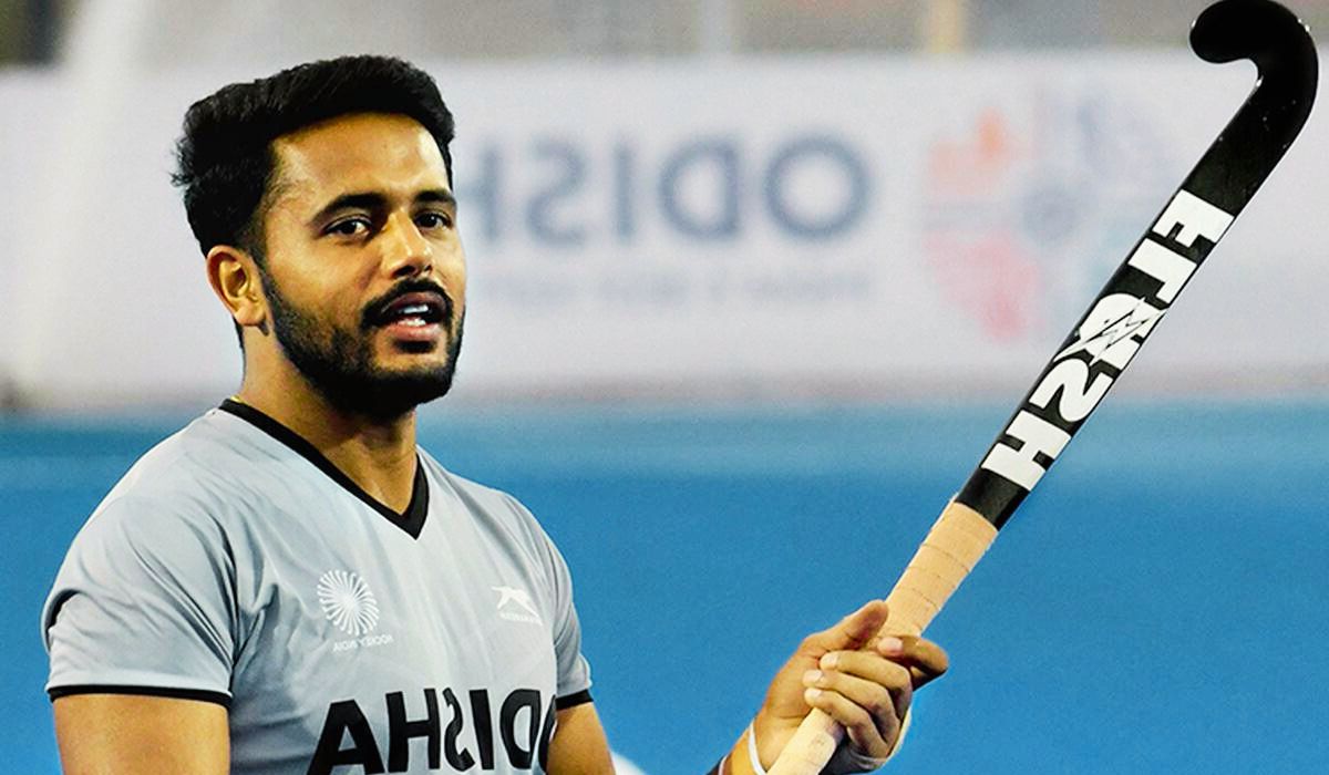 hockey indian captain