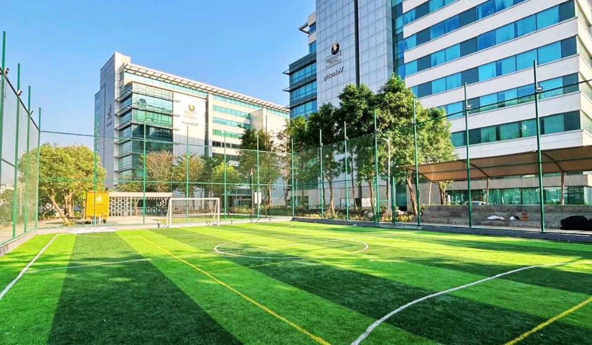 Smaaash badminton arena